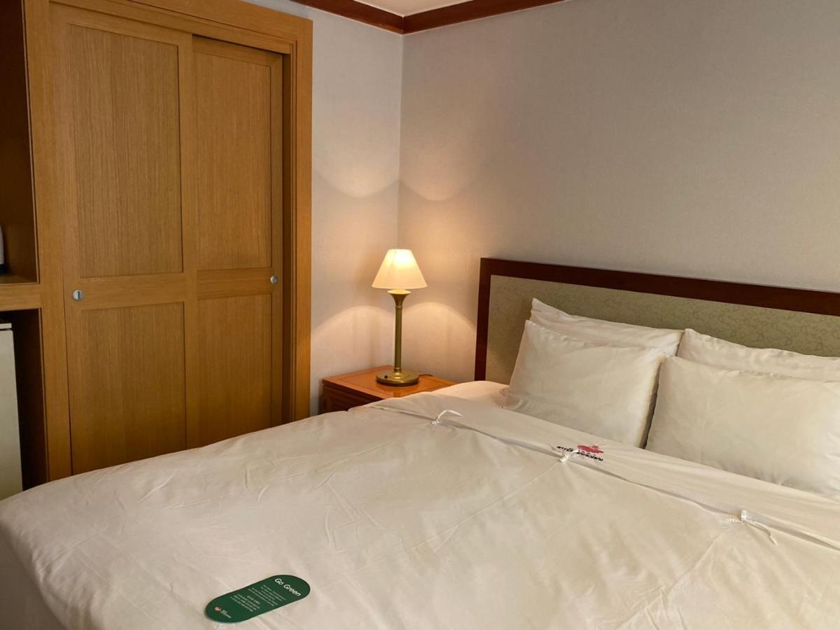Hotel International Changwon Eksteriør billede