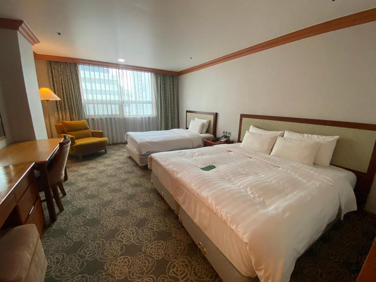 Hotel International Changwon Eksteriør billede