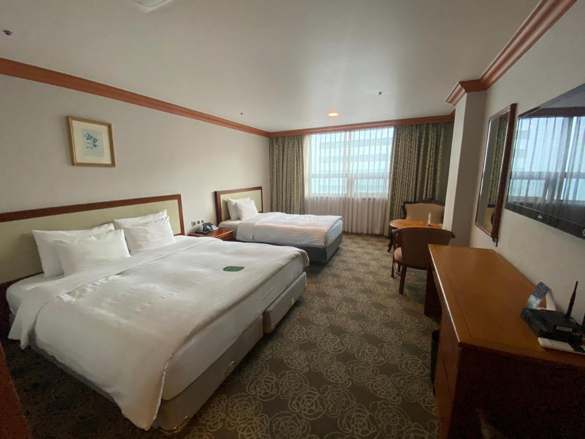 Hotel International Changwon Eksteriør billede