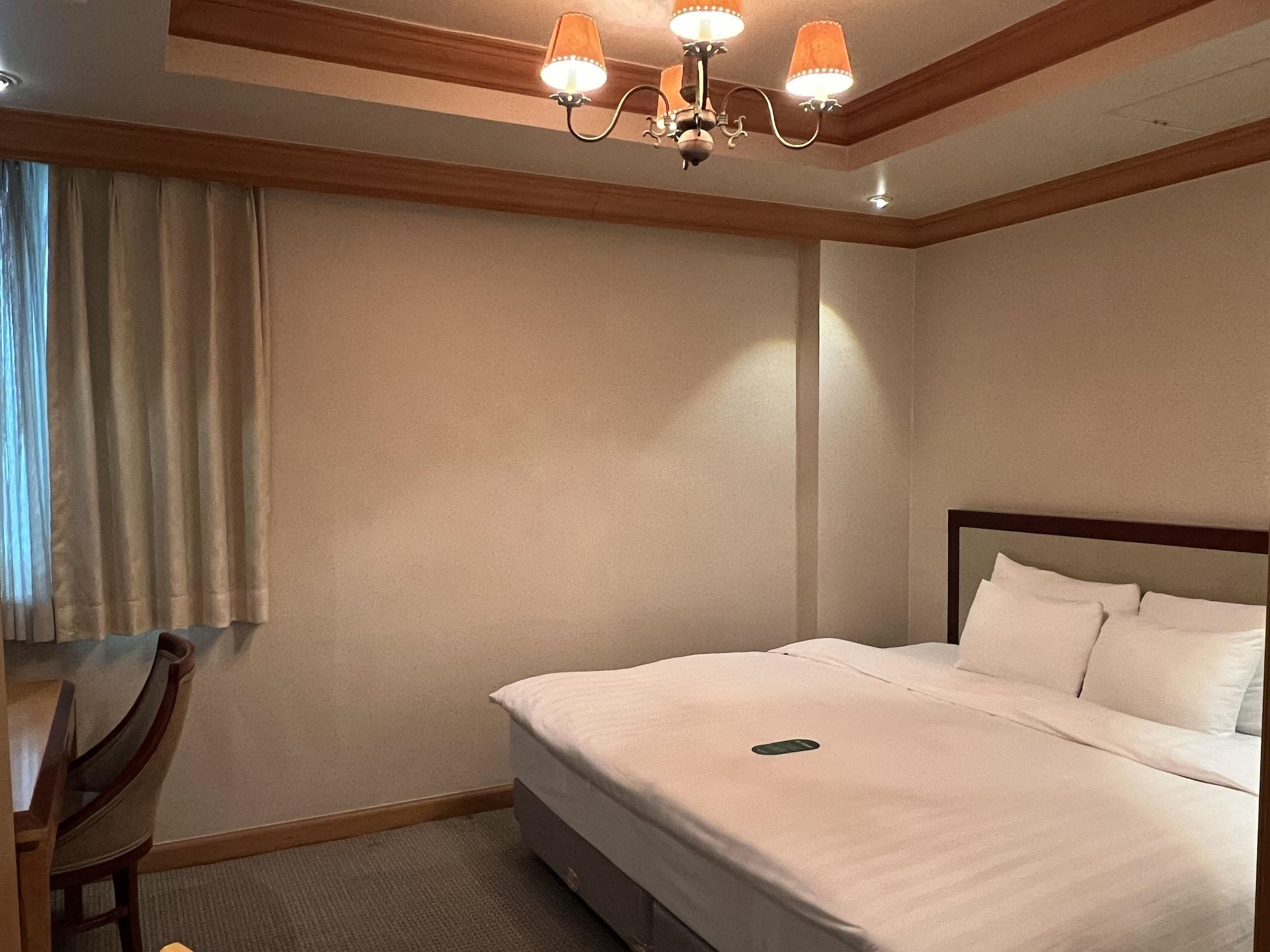 Hotel International Changwon Eksteriør billede