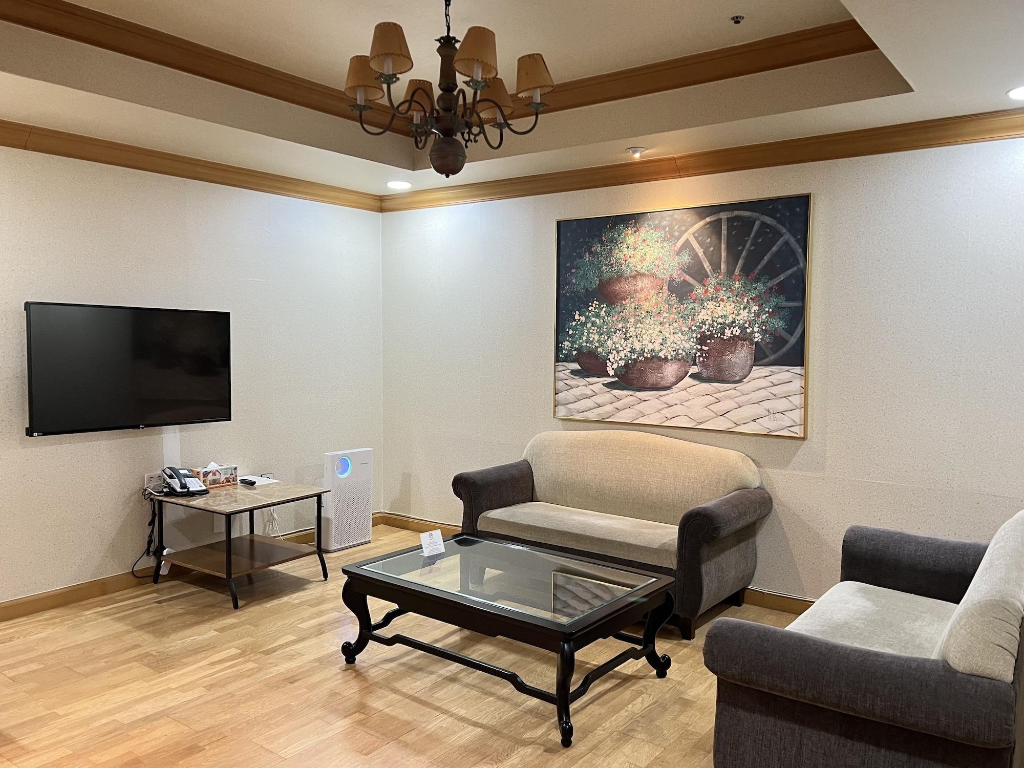 Hotel International Changwon Eksteriør billede