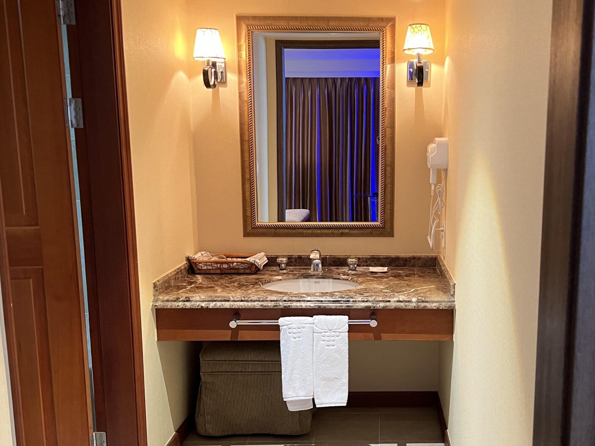 Hotel International Changwon Eksteriør billede