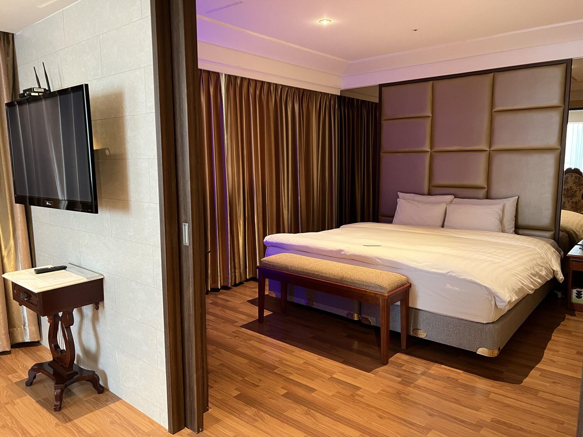 Hotel International Changwon Eksteriør billede