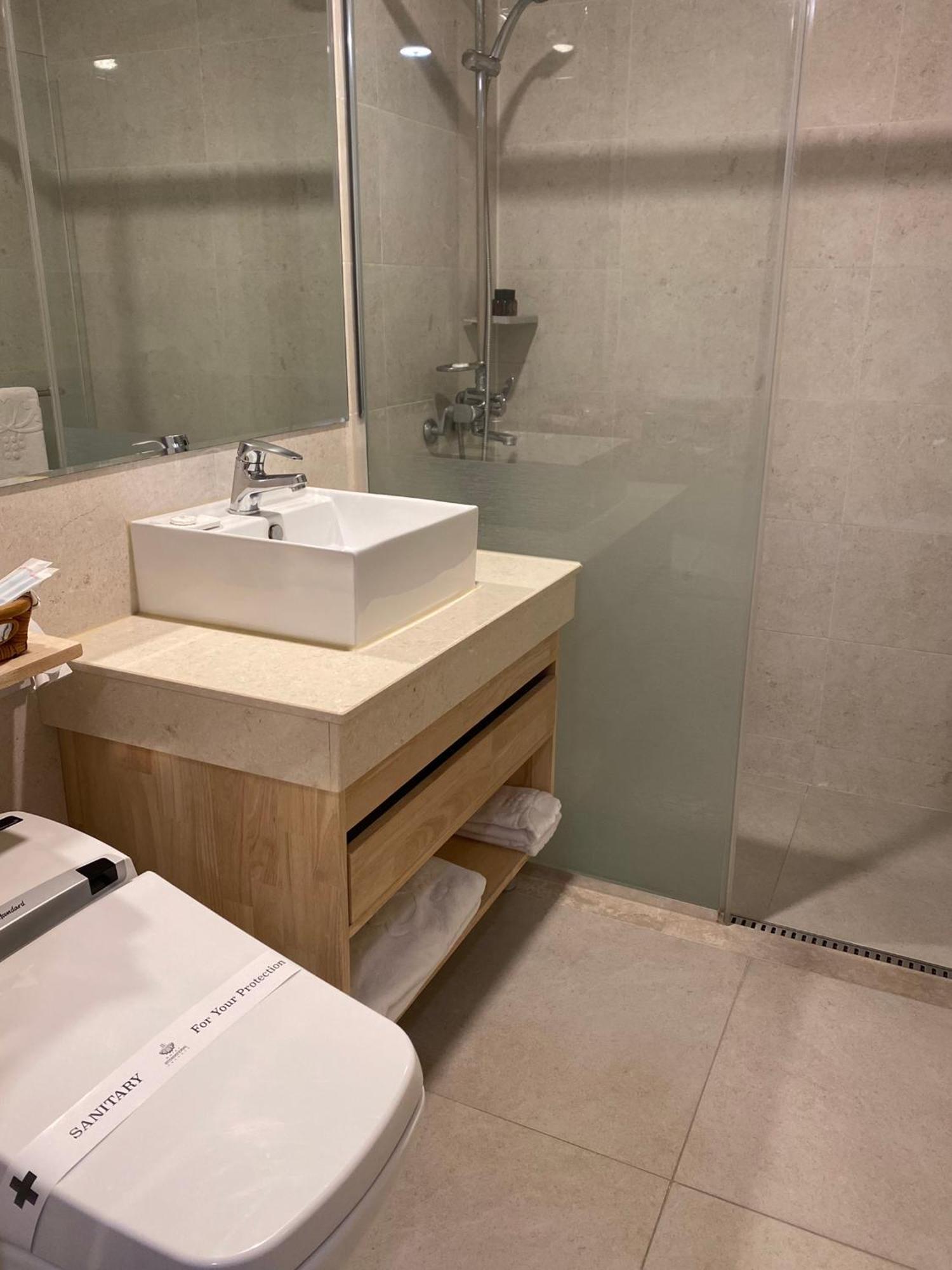Hotel International Changwon Eksteriør billede