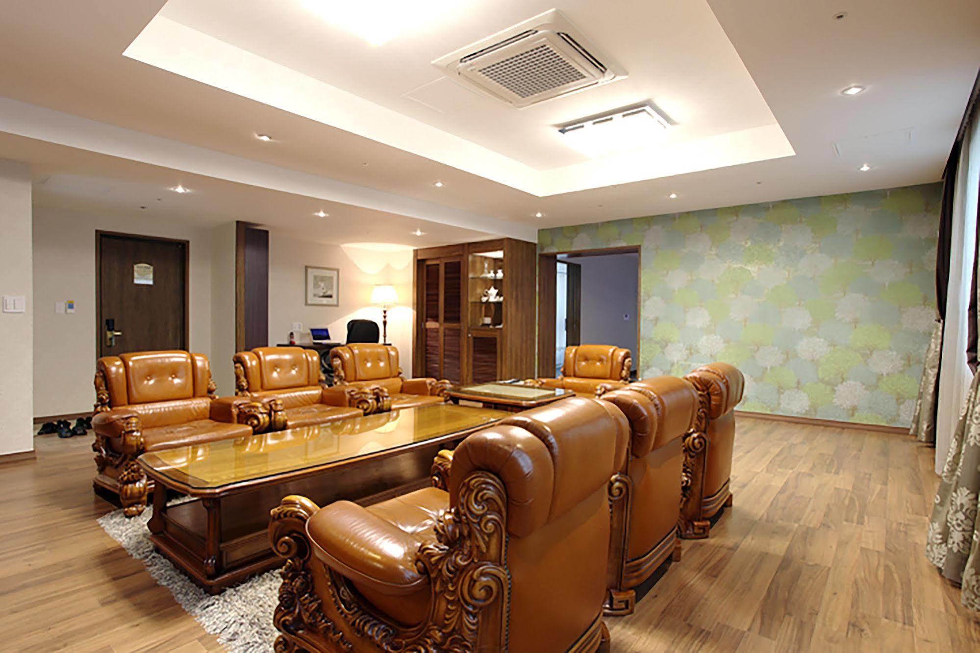 Hotel International Changwon Eksteriør billede