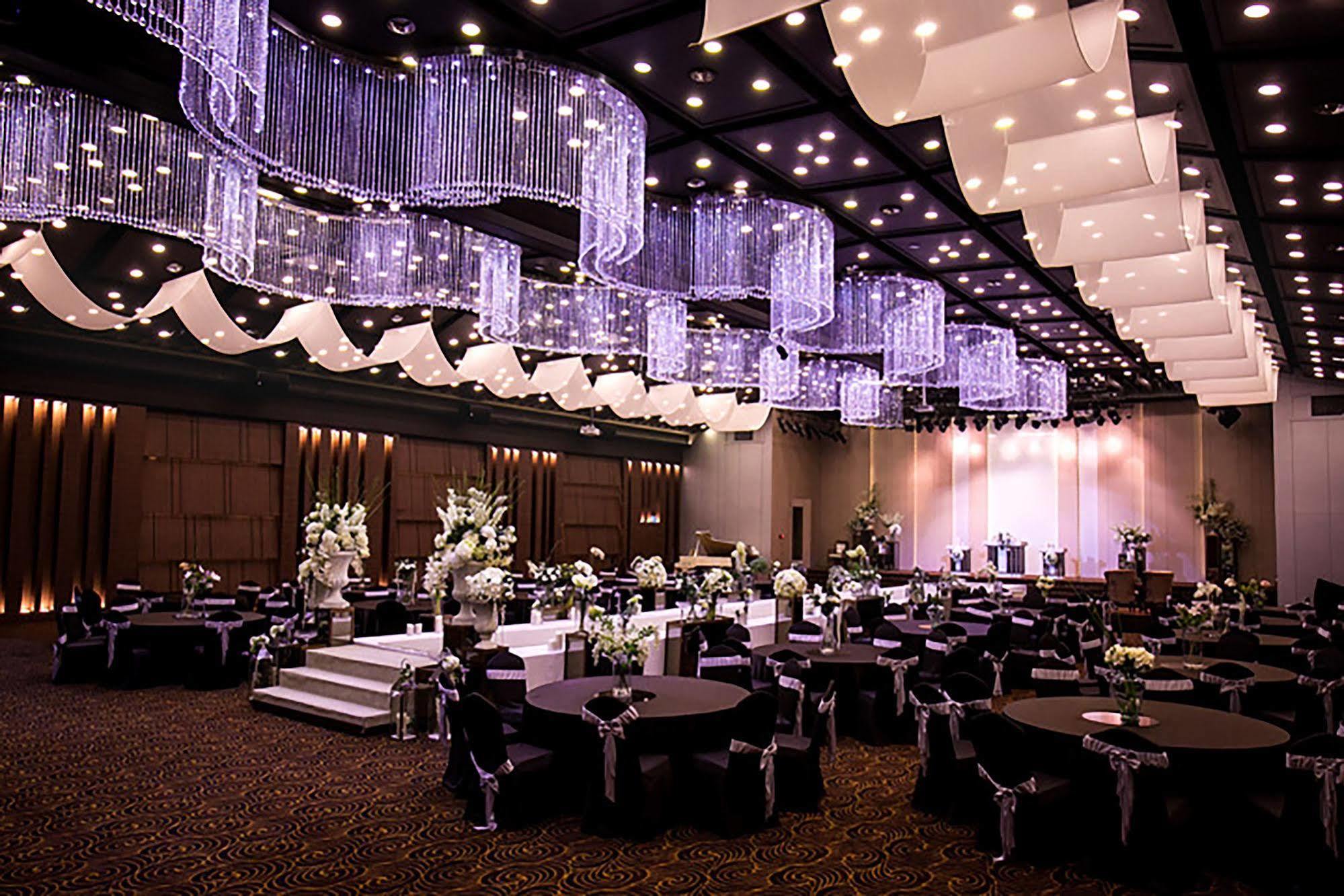 Hotel International Changwon Eksteriør billede