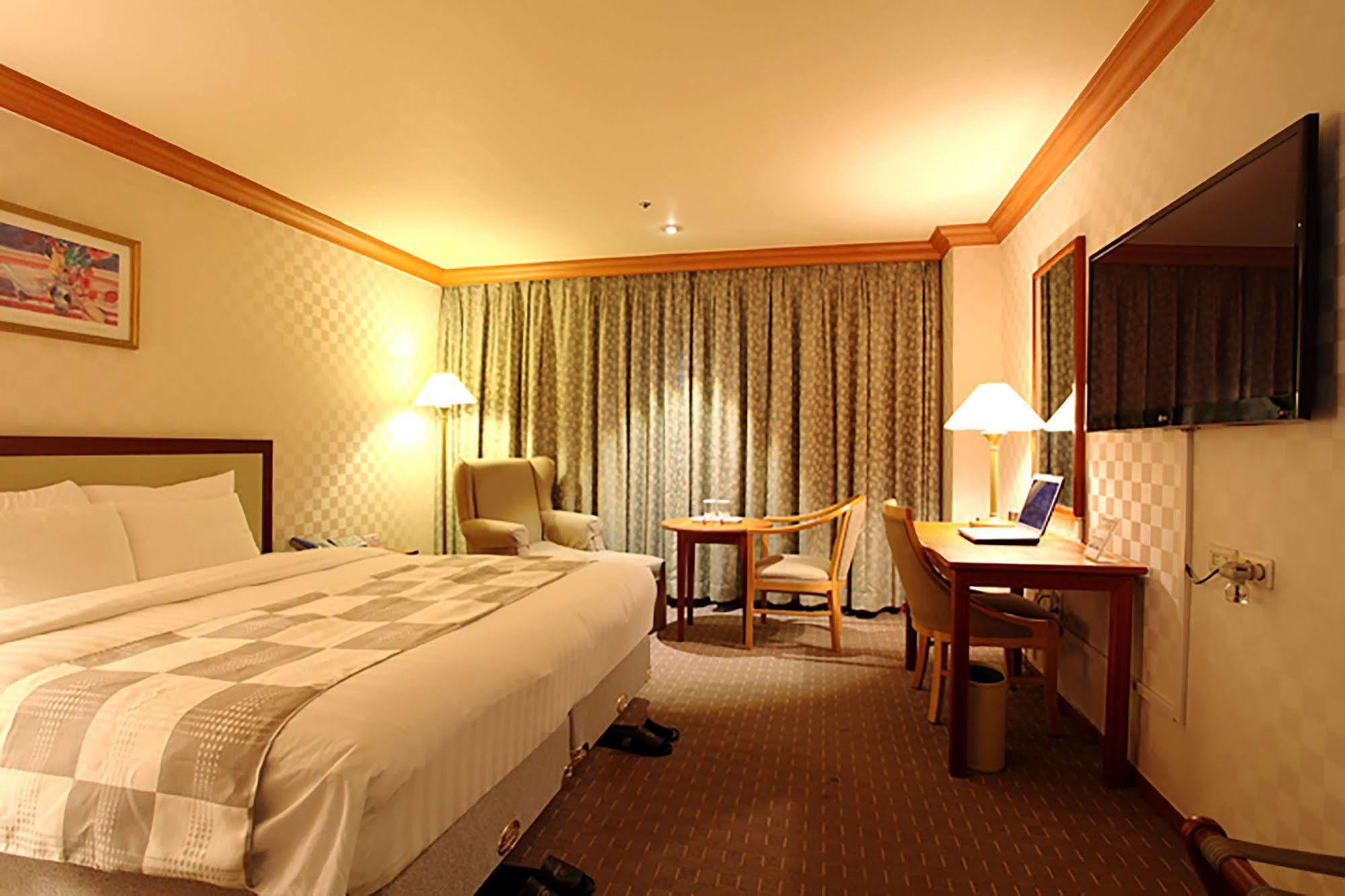 Hotel International Changwon Eksteriør billede