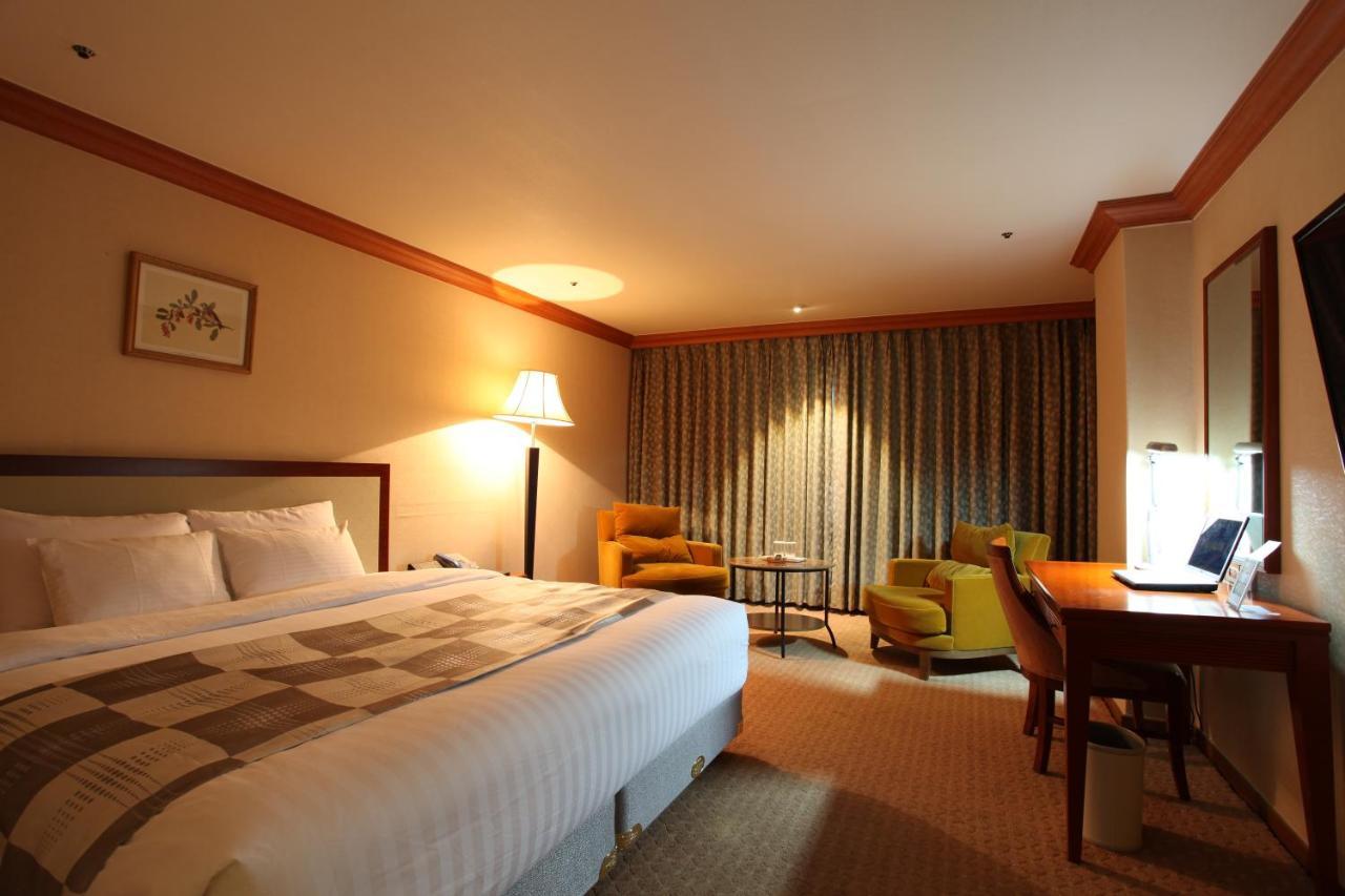 Hotel International Changwon Eksteriør billede